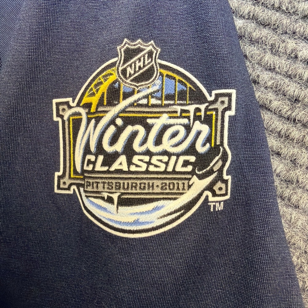 Pittsburgh Penguins Winter Classic Shirt Mens XL Blue NHL Hockey ReebokSpeedwick - Picture 2 of 12